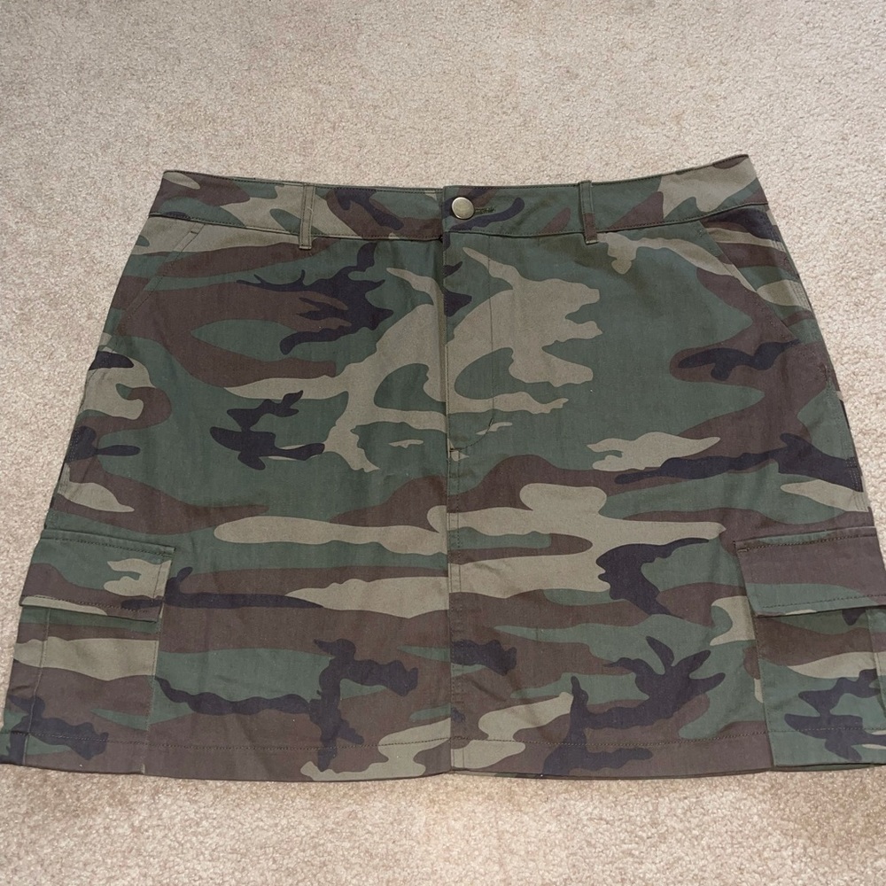 Forever 21 Plus Size Camo Skirt